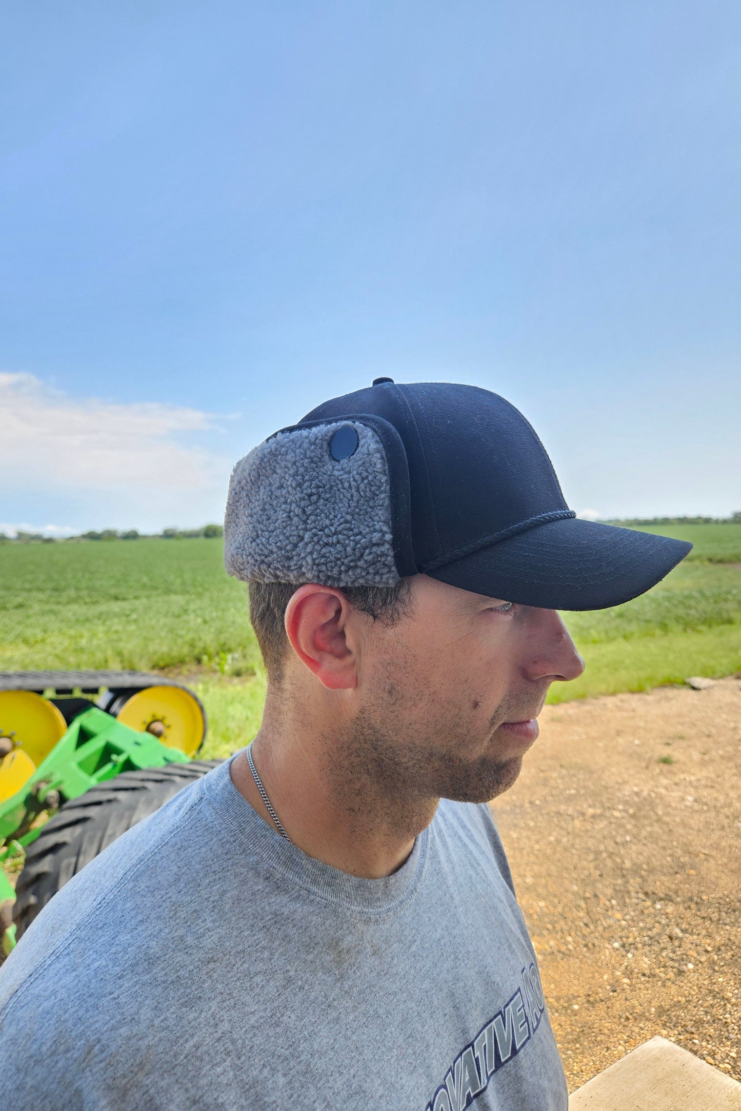MEN's Black Ironwood-Trapper Hat