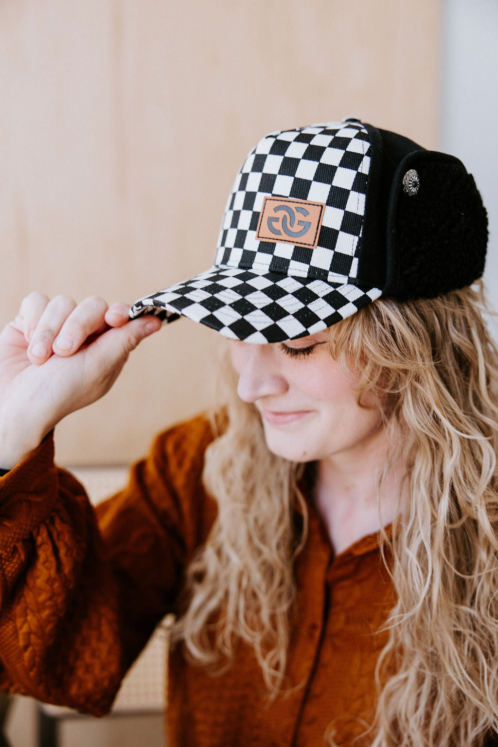 Checked Spur Earflap Trapper Hat