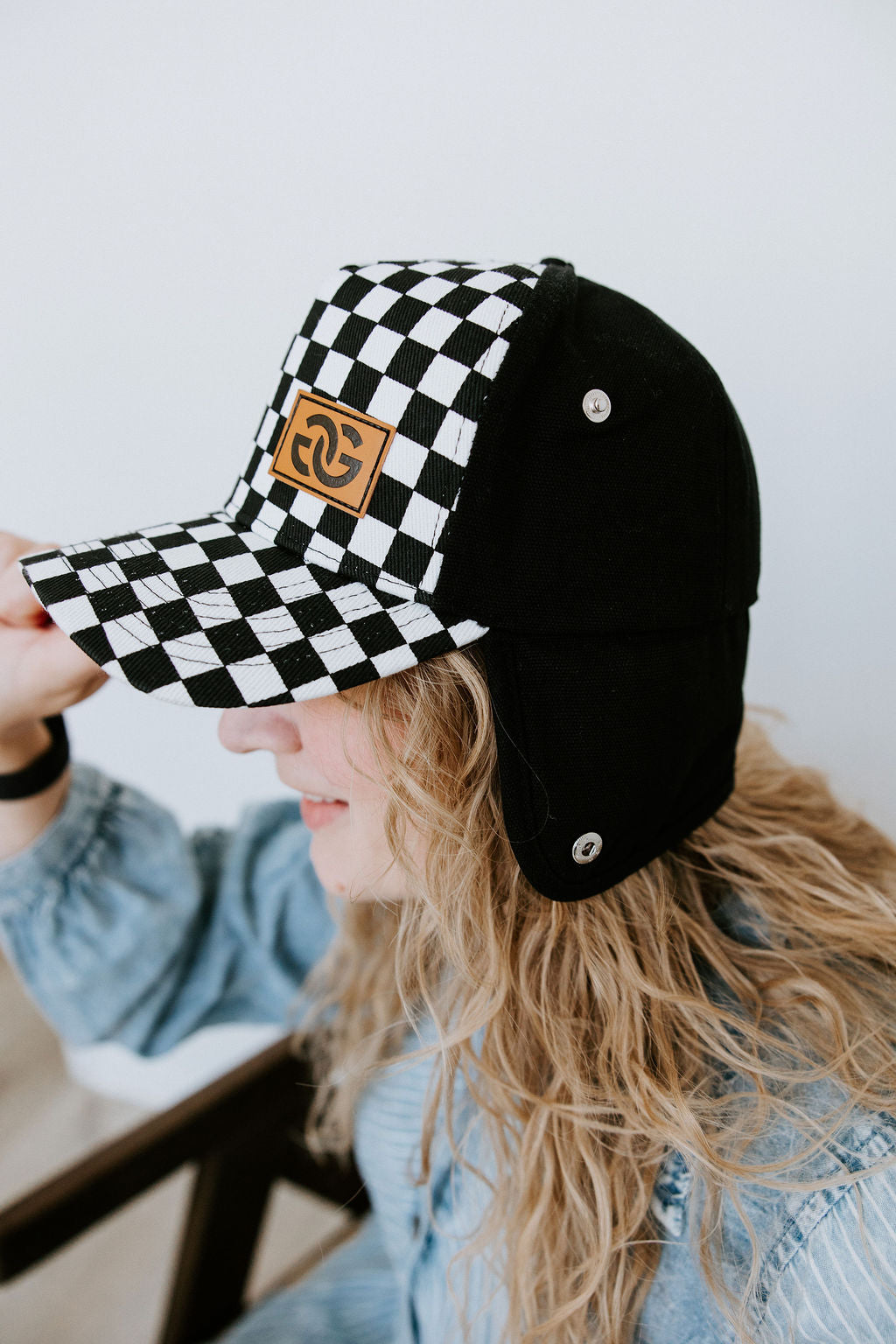 Checked Spur Earflap Trapper Hat